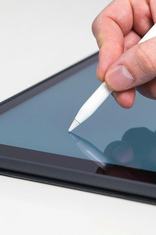 iPad ile efektif bir şekilde kullanabileceğiniz kalemleri de unutmadık.