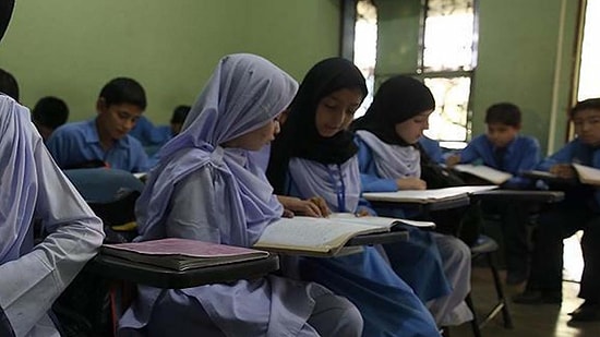 Taliban Kız Çocuklarının Eğitimi Hakkında Açıklama Yaptı: 'Mümkün Olan En Kısa Sürede Dönecekler'