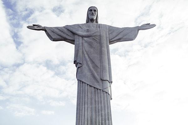 18. Kurtarıcı İsa Heykeli, Rio de Janerio