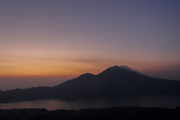 19. Batur Yanardağı, Endonezya