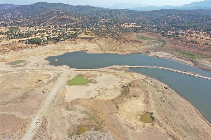 Bodrum'un Suyunu Karşılayan Mumcular Barajı Yüzde 10'luk Seviyenin Altına Düştü