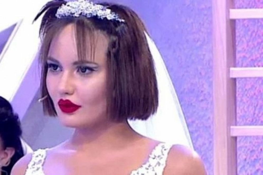 Bahar Candan'ın, Mustafa Sarıgül ile Olan Fotoğrafına Yorum Yağdı: İlk Defa Düzgün Giyinmişsin