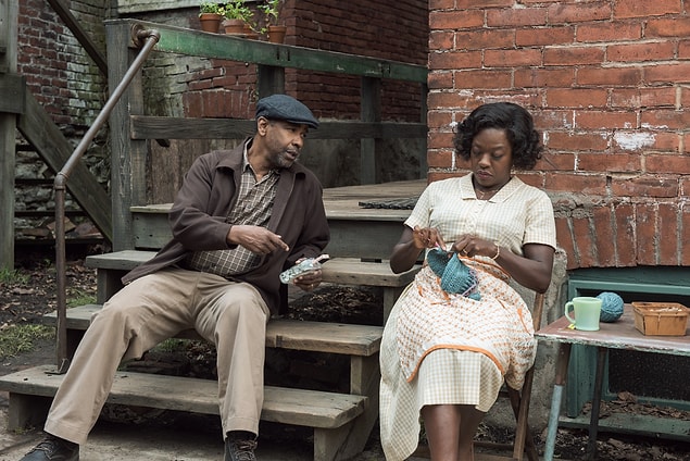 107. Fences (2016)