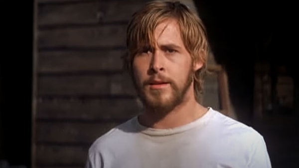 12. Много-много романтических фильмов. Может быть, ты сможешь просто подойти и поцеловать кого-нибудь, как в «Дневнике памяти», если ты Райан Гослинг. Но на самом деле, сначала нужно получить согласие второго человека