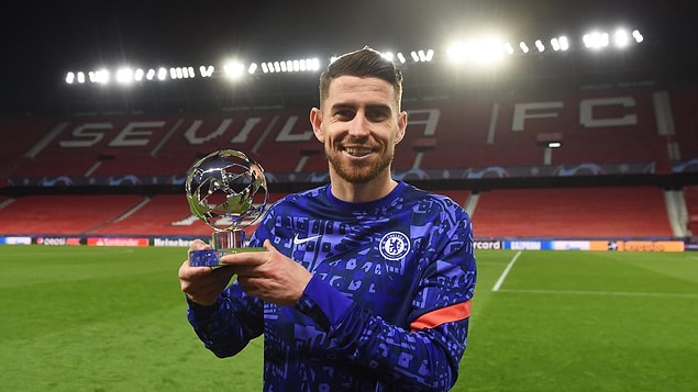Hayatımda yaşadığım en zor an oydu. Ağlamış olsa da bunun ne demek olduğunu biliyordu çünkü futbolcularla dolu bir aileden geliyordu.