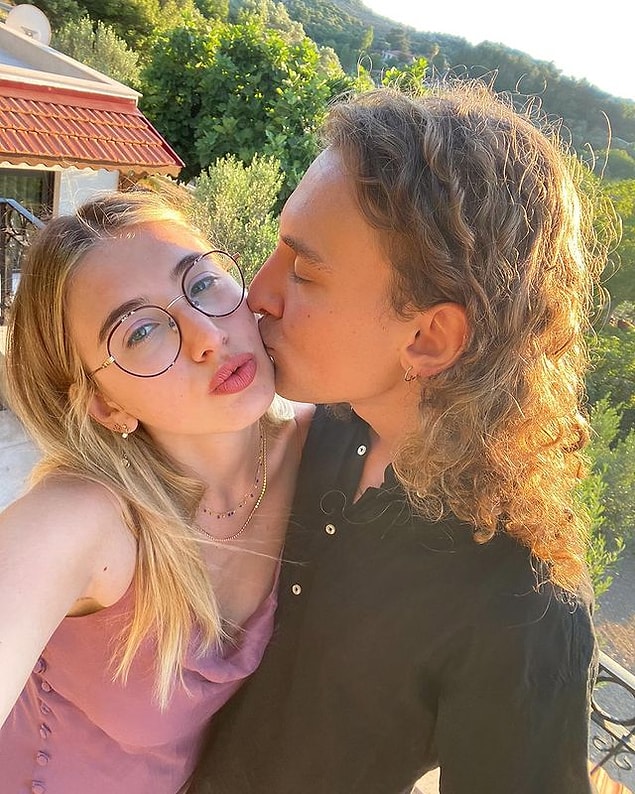 26. Dünyaca ünlü Metallica grubunun davulcusu Lars Ulrich'in oğlu Myles Ulrich, Aleyna Doğan ile birlikte. Çift bu yaz tatilde ülkemizdeydi.
