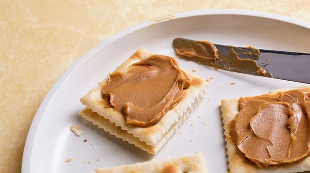 1. Fındık ezmesinin damağa yapışma fobisi (Arachibutyrophobia)