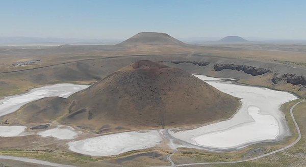 3. Türkiye'nin nazar boncuğu Karapınar Meke Krater Gölü...