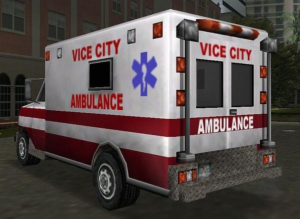 12. Ölüyü dirilten paramedikler ve bu ambulans.