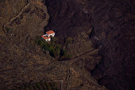 Kanarya Adaları'nın Mucize Evi: Etrafındaki Her Şey Küle Dönmesine Rağmen Hiçbir Zarar Görmedi