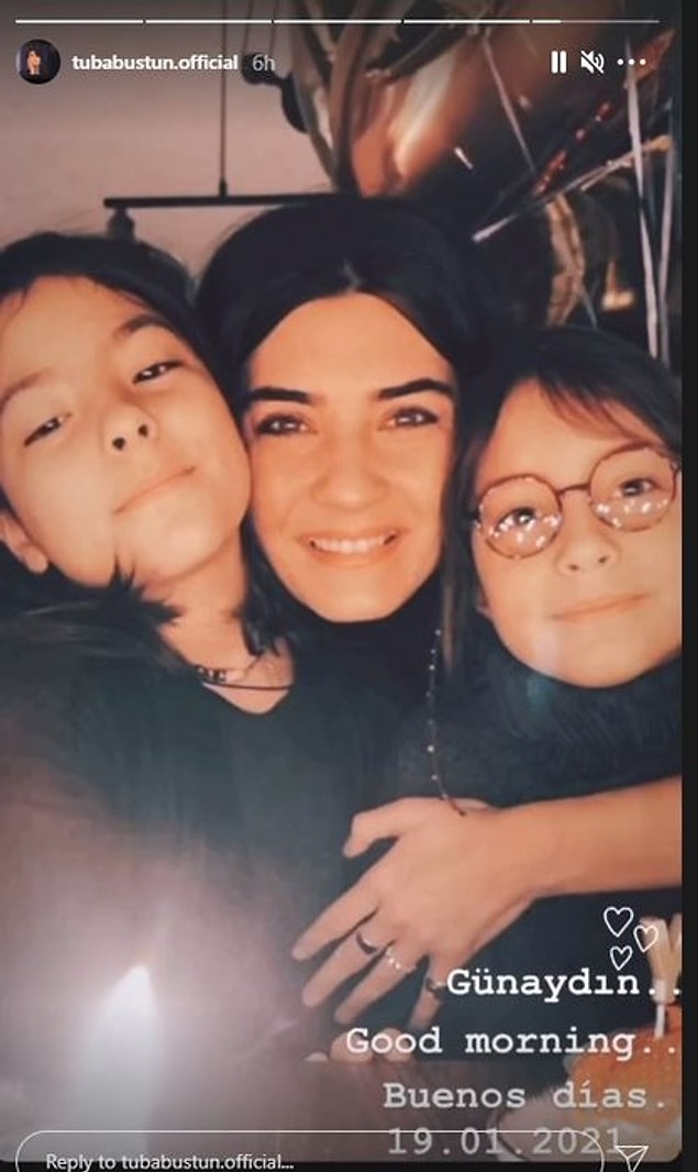 Kızlarıyla kamera karşısına fazla geçmeyen Tuba Büyüküstün'ün zaman zaman yaptığı paylaşımlar takipçilerini çok şaşırtıyor!