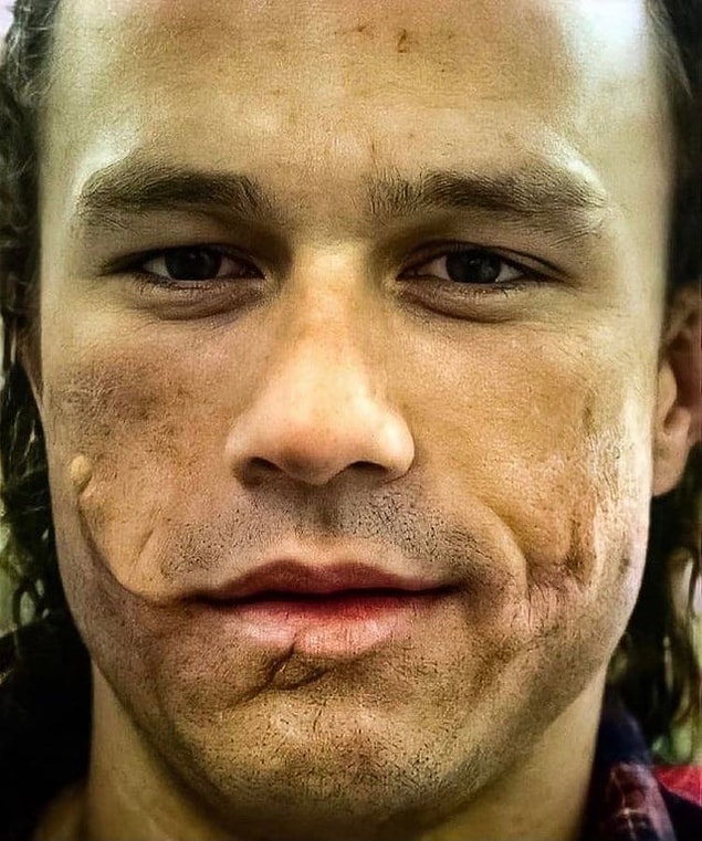3. Heath Ledger'ın Joker'i canlandırmadan önceki protez makyajı: