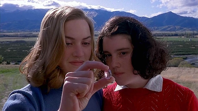 9. Heavenly Creatures - Cennet Yaratıkları (1994) - IMDb: 7.3