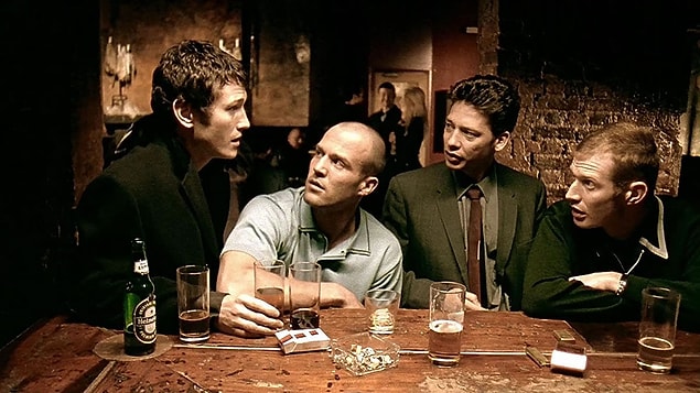 2. Lock, Stock and Two Smoking Barrels (Ateşten Kalbe, Akıldan Dumana) - IMDb: 8.2