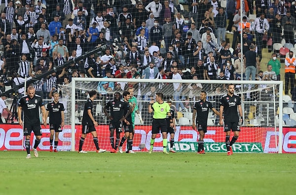 Kara Kartal 47'de Güven Yalçın'la 1-0 öne geçse de üstünlüğünü koruyamadı.