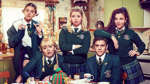 9. İngiliz Channel 4 kanalında ekrana gelen ve Netflix Türkiye'de de yayınlanan Derry Girls 3. sezonuyla final yapacak.