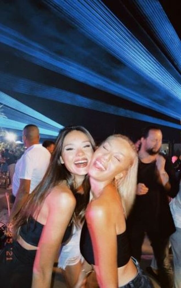 "Ayça'nın Tatlı Dili Beni Mutlu Ediyor"