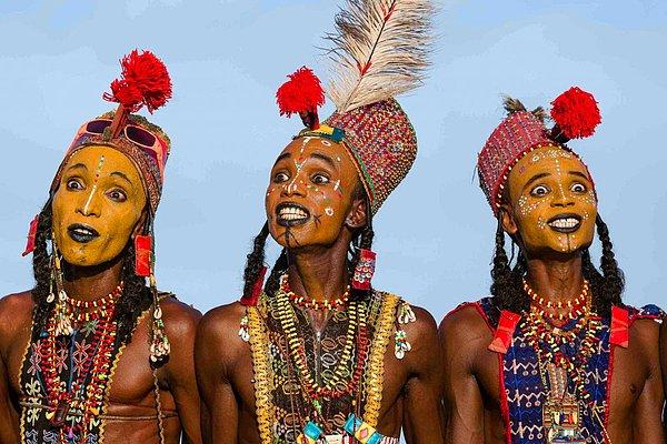 4. Wodaabe kabilesinde eş çalma festivali düzenleniyor...