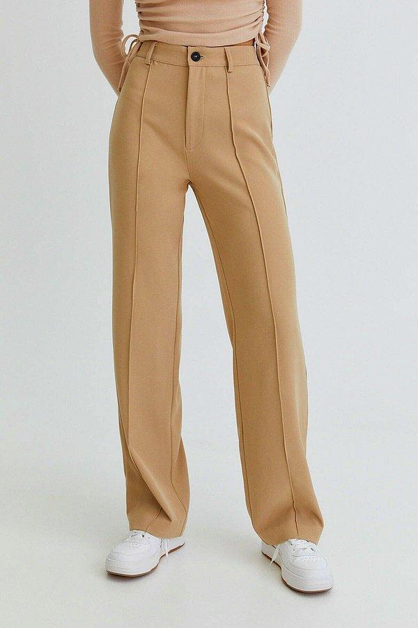 5. Uzun ve ince gösteren bu pantolonu kış gelmeden dolabınıza yerleştirmelisiniz.