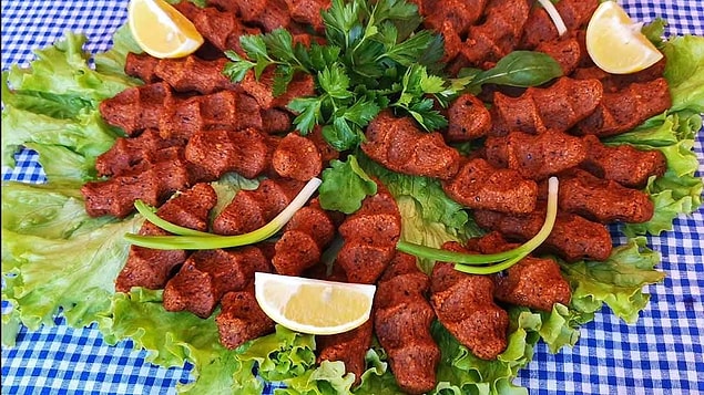 Etsiz Çiğ Köfte Yapılışı