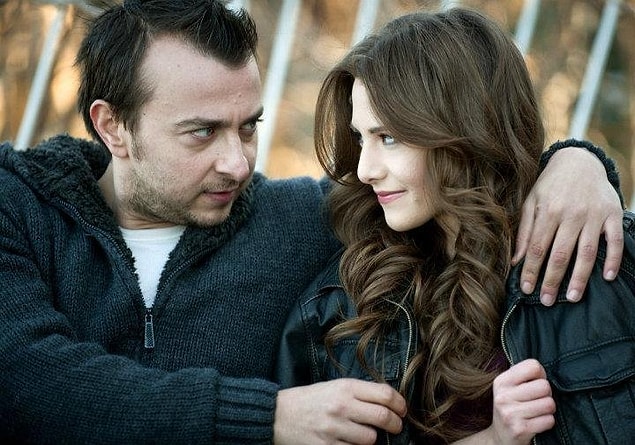 10. ESFP insanların anda yaşama istekleri romantik ilişkilerinde de ön plana çıkar. Sıcakkanlı ve iyi niyetli olmalarına rağmen hisleri çok git gel yaptığı için bir hafta sonra aynı insana karşı farklı duygular hissediyor olabilirler.