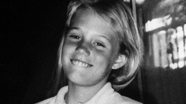 1991 yılında henüz 11 yaşında olan Jaycee Dugard, yaşadığı yer olan California'da kaçırılıyor.