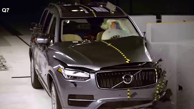 Güvenlik testleri ile bilinen en sağlam otomobil markalarından biri olan Volvo, tasarımıyla da oldukça iyi bir marka.