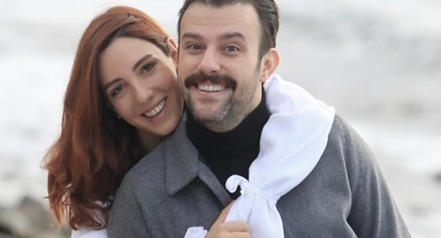 Çok iyi arkadaş olan ikilinin aşkı, bir şaka sayesinde başlamış!