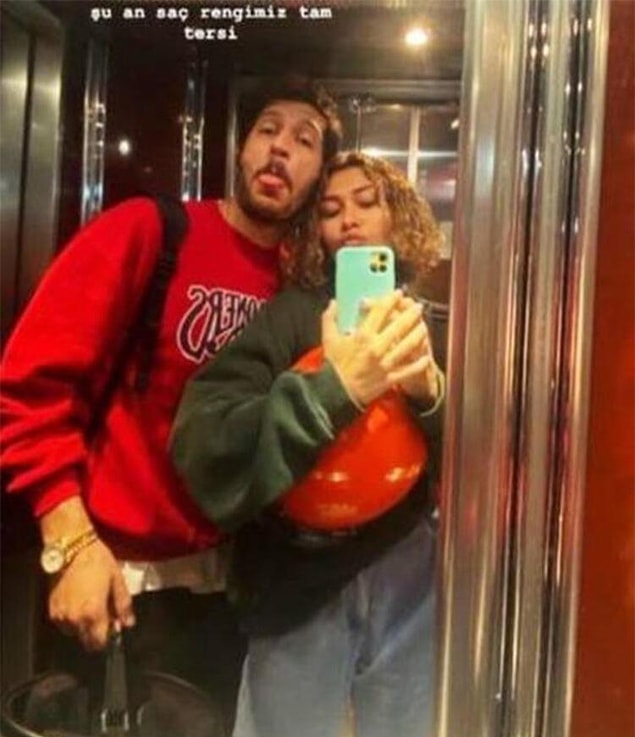 7. Uraz Kaygılaroğlu'nun Ceren Kaçıkoç ile fotoğraf paylaşması ilişki iddialarını ortaya çıkardı!