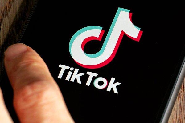 İki ay öncesi ile şu anki popülerliği arasında dağlar kadar fark olan TikTok'un birkaç ay sonraki kullanıcı sayısı tam bir merak konusu olsa da yakın zamanda dev platformları sollayacağı kesin.