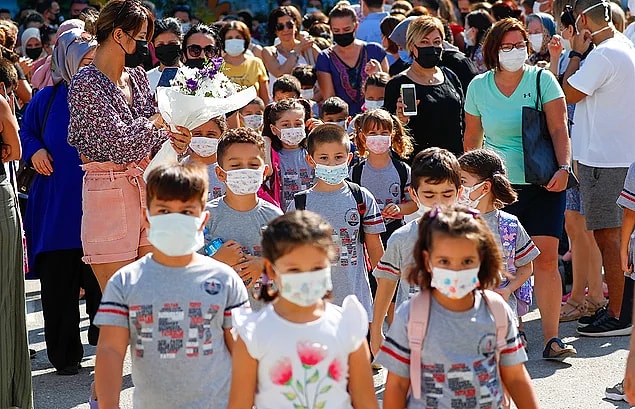 İlkokul, Ortaokul ve Lisede Ders Süreleri Kaç Dakika?