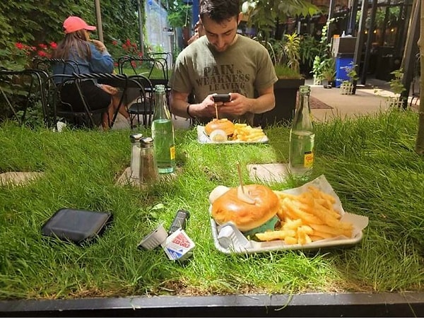 6. Верните столы обратно...