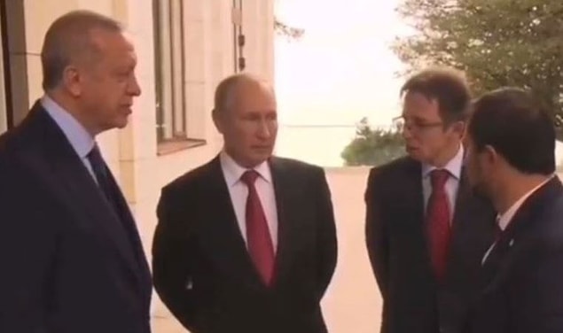 Buna rağmen kendisine bir şey olmadığını anlatan Putin, antikorunun çok yüksek olduğunu söyledi.