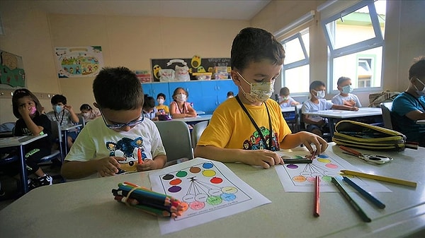 "Okullar yüz yüze eğitime açık kalacak"