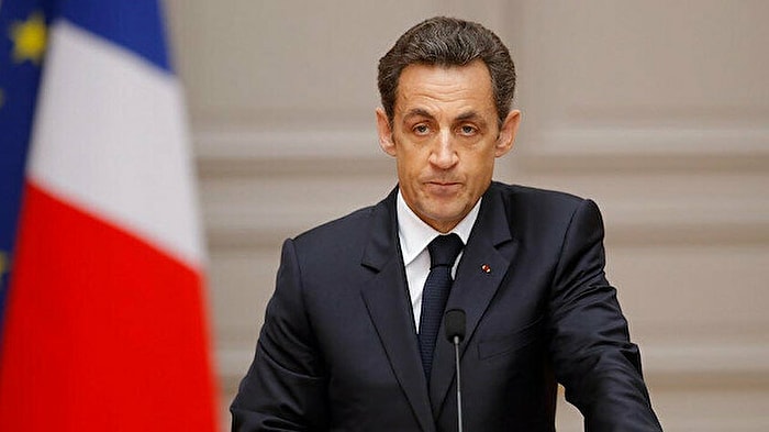 Fransa'da Eski Cumhurbaşkanı Sarkozy, Yasadışı Finansman Davasında Suçlu Bulundu