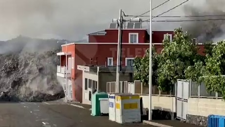 La Palma'da Aktif Hale Gelen Yanardağdan Çıkan Lavların Evleri Erittiği Anlar