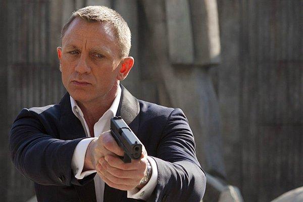 8 - James Bond'un şaşırtıcı derecede yüksek öldürme sayısı.