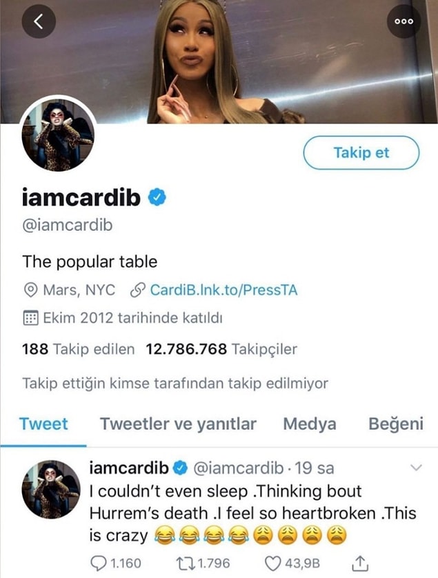Biz kendisini daha çok Muhteşem Yüzyıl dizisine duyduğu hayranlıkla tanıyoruz tabii.