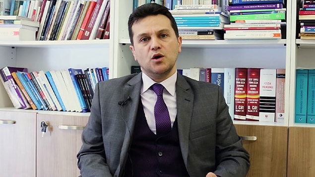 Altı fakülteye vekaleten bakıyor