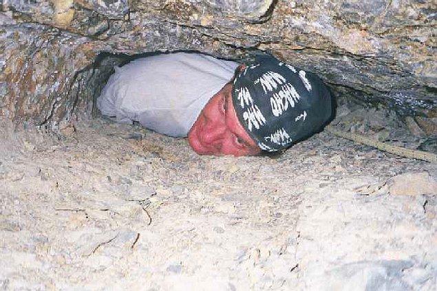 3. Mağara keşfi yaparken bu dar alanda sıkıştığınızı düşünmek istemezsiniz.