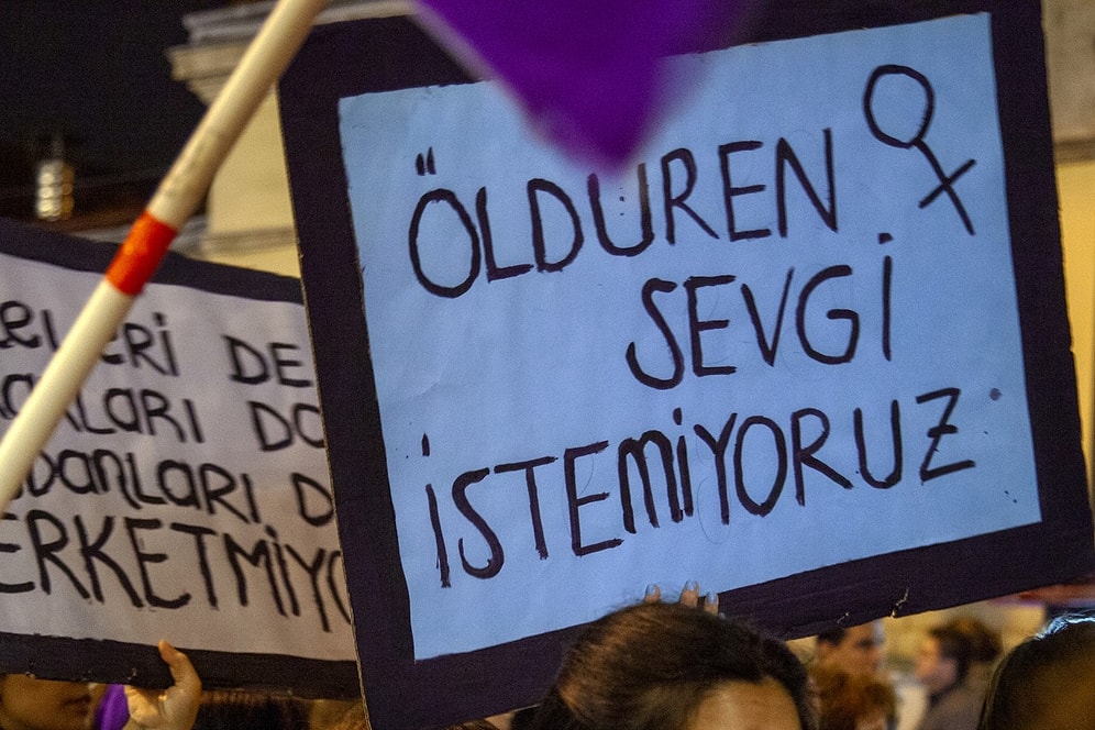 Eşinin Öldü Diye Bıraktığı Kadın Dehşeti Anlattı: 'Özür Dilerim' Dedi, Bıçağı Sapladı'