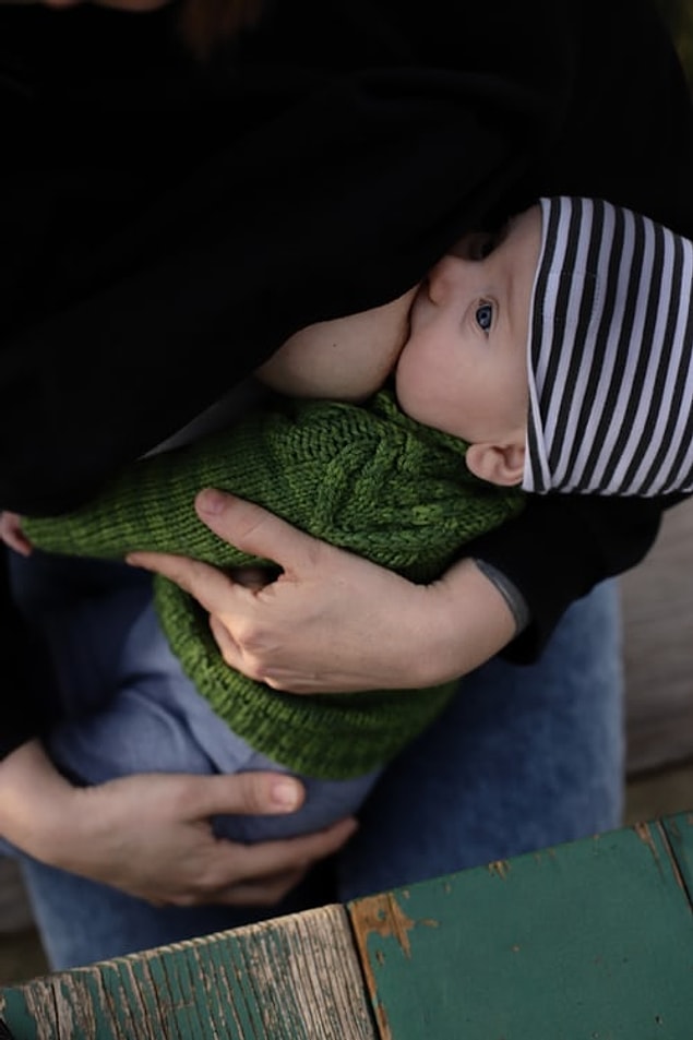 5. "Emzirmeyi çok kolay bir eylemmiş gibi gösteriyorlar ama gerçekte pek de öyle değil. Bu iş öğrenilmesi gereken bir beceri ve bazen o süreç çok zor geçebiliyor."