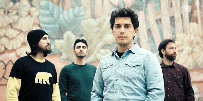 Günümüzün En Sevilen Gruplarından Pinhani'nin Mutlaka Dinlemeniz Gereken 13 Canlı Performansı