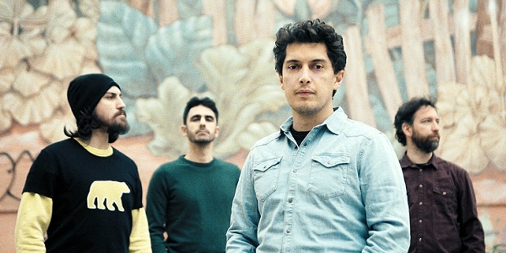 Günümüzün En Sevilen Gruplarından Pinhani'nin Mutlaka Dinlemeniz Gereken 13 Canlı Performansı