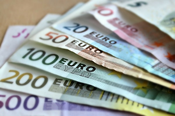 Gençlere 250 euroluk kira yardımı