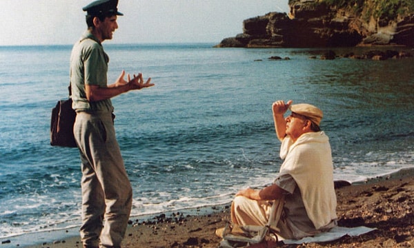 12. Il Postino (1994) - IMDb: 7.7