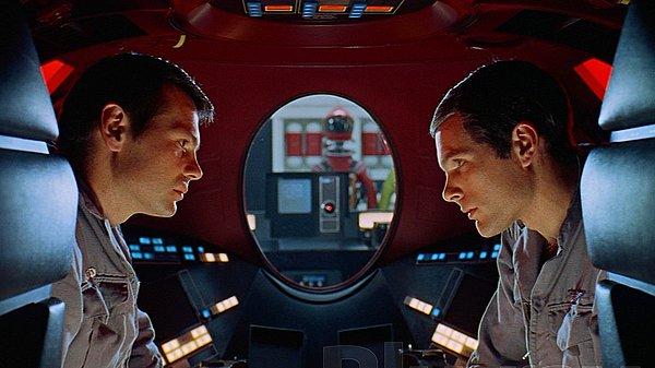 2. 2001: A Space Odyssey / 2001: Uzay Yolu Macerası (1968) - IMDb: 8.3