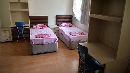 CHP'nin 'Yurt Çıkmayan Öğrencilere Burs Verilsin' Önerisi AKP ve MHP Oylarıyla Reddedildi