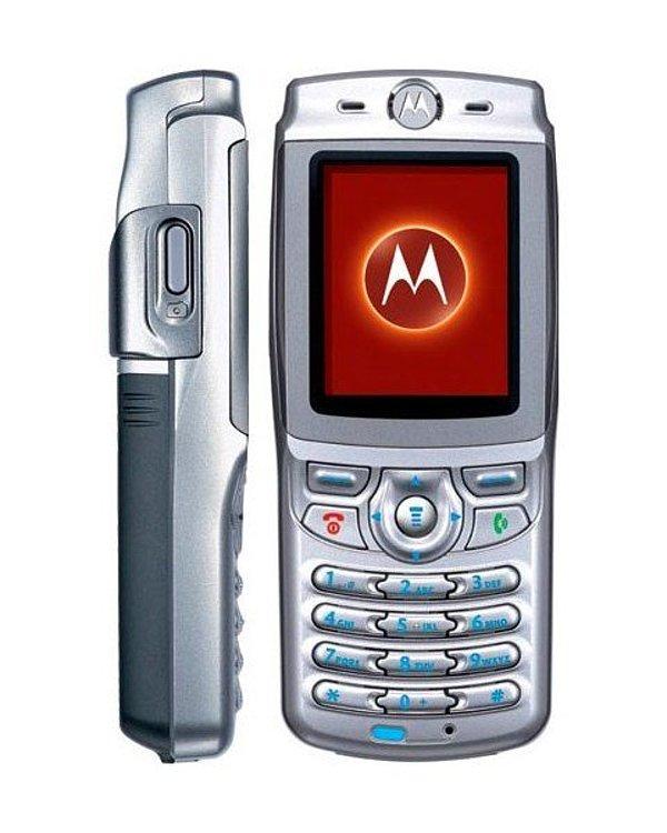 15. Motorola E365