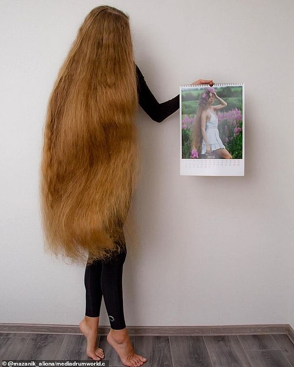 Алена говорит, что она получает много комплиментов, когда ходит с распущенными волосами, а дети часто сравнивают ее с Рапунцель.